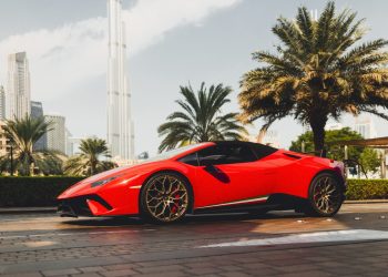 Hilton Dubai Palm Jumeirah and Edel & Stark Announce Long-Term Luxury Mobility Partnership